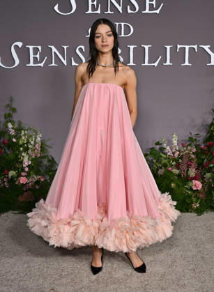 ˜Sense and Sensibility™ Los Angeles Premiere Esme Creed-Miles arriving at the Sense and Sensibility Los Angeles premiere held at the United Theatre in Los Angeles, Ca. on October 7, 2026. Los Angeles United Theatre California USA Copyright: xStarbuck xAFF-USA.COMx