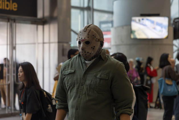 New York Comic Con 2026, People in costumes and makeup pose during New York Comic Con 2026 at the Javits Center in New York City, United States, on Thursday, October 8, 2026. NEW YORK NEW YORK UNITED OF AMERICA Copyright: xVANESSAxCARVALHOx