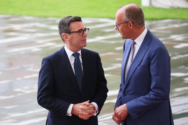 Berlin, Germany, October 8, 2026: The Federal Chancellery hosts a reception for British Prime Minister Andrew Andy Burnham and Federal Chancellor Friedrich Merz (CDU) during the welcome ceremony Copyright: xdtsxNachrichtenagenturx dts_137606