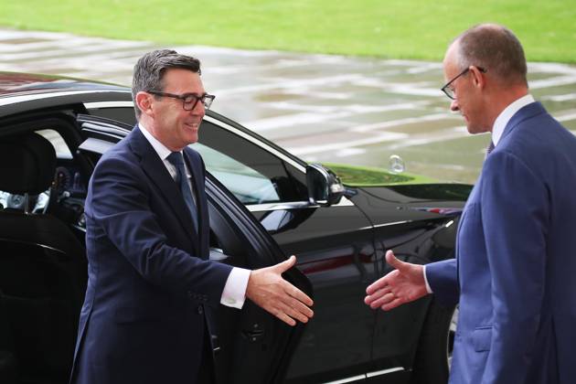 Berlin, Germany, October 8, 2026: The Federal Chancellery hosts a reception for British Prime Minister Andrew Andy Burnham and Federal Chancellor Friedrich Merz (CDU) during the welcome ceremony Copyright: xdtsxNachrichtenagenturx dts_137610