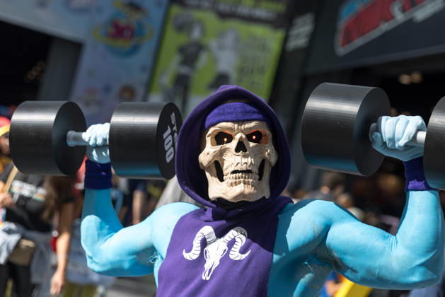 October 8, 2026, New York, New York, USA: People in costumes and makeup pose during New York Comic Con 2026 at the Javits Center in New York City, United States, on Thursday, October 8, 2026. New York USA - ZUMAc233 20261008_zsp_c233_020 Copyright: xVanessaxCarvalhox