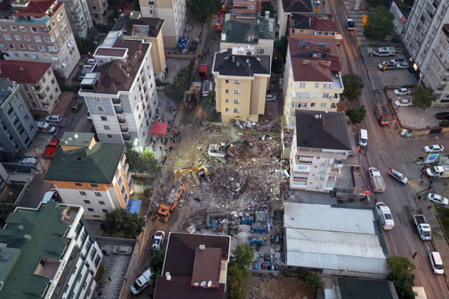 Search and rescue efforts completed in partially collapsed building in Istanbul ISTANBUL, TURKIYE - OCTOBER 9: An aerial view of the area as search and rescue efforts are completed at the site of a seven-story building that partially collapsed in the Maltepe district of Istanbul, Turkiye, on October 09, 2026. Murat Sengul Anadolu Istanbul Turkey. Editorial use only. Please get in touch for any other usage. Copyright: x2026xAnadoluxMuratxSengulx