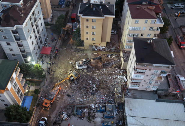 Search and rescue efforts completed in partially collapsed building in Istanbul ISTANBUL, TURKIYE - OCTOBER 9: An aerial view of the area as search and rescue efforts are completed at the site of a seven-story building that partially collapsed in the Maltepe district of Istanbul, Turkiye, on October 09, 2026. Murat Sengul Anadolu Istanbul Turkey. Editorial use only. Please get in touch for any other usage. Copyright: x2026xAnadoluxMuratxSengulx