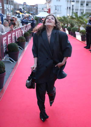 Zoe Adjani Arriving at the opening night of the 37th edition of the British and Irish Film Festival in Dinard on October 9, 2026 Denis Guignebourg Bestimage Celebrities at the opening night of the 37th edition of the British and Irish Film Festival in Dinard on October 9, 2026, Dinard, France  Copyright: xDenisxGuignebourgx xBestimagexDenisxGuignebourgx xBestimagex