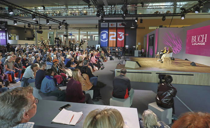 Frankfurt Impressions 08 10 2026 The 78th Frankfurt Book Fair provides a stage for many things here: the Literature Stage, ARD Kultur, the Book Lounge, and the German Book Prize. Winner Shida Bazyar discusses her book *Die Lücken* with host Mona Ameziane. Frankfurt am Main, Hesse, Germany