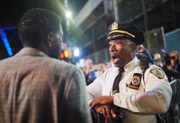 Protesters rally after ICE shooting of New York man in car with child inside NEW YORK, UNITED STATES - OCTOBER 08: Protesters rally after an Immigration and Customs Enforcement (ICE) agent shot a man as he sat in a car with a child inside on October 8, 2026, in New York City, U.S. Selcuk Acar Anadolu New York United States. Editorial use only. Please get in touch for any other usage. Copyright: x2026xAnadoluxSelcukxAcarx