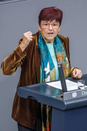 Bundestag: Dr. Inge Graeßle (CDU CSU) in the German Bundestag on October 9, 2026, in Berlin, Berlin, Berlin, Germany, Bundestag