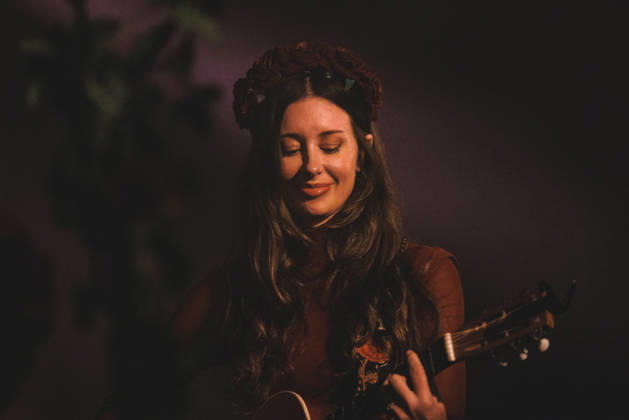 Lera Lynn live in Copenhagen, Denmark Copenhagen, Denmark. 08th, October 2026. The American singer, musician and songwriter Lera Lynn performs a live concert at VEGA in Copenhagen. Denmark, Copenhagen, VEGA Copyright: xGonzalesxPhoto PeterxTroestx