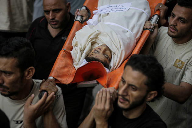 Israeli army continues its attacks on Gaza despite the ceasefire GAZA CITY, GAZA, PALESTINE - OCTOBER 9: (EDITORS NOTE: Image depicts death) The bodies of those killed in an Israeli airstrike targeting the Es-Sabra neighborhood in southern Gaza City are brought to Al-Shifa Hospital in Gaza City, Gaza Palestine on October 9, 2026. Multiple dead and wounded, including women and children, were reported. Saeed M. M. T. Jaras Anadolu Gaza City Gaza. Editorial use only. Please get in touch for any other usage.  Copyright: x2026xAnadoluxSaeedxM.xM.xT.xJarasx