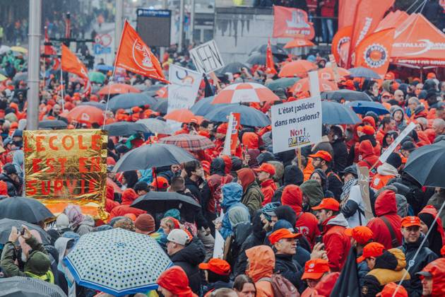 Protesters pictured during a national manifestation against the Federal Government s budgetary measures, under the Keep your hands out of our pockets! (Blijf uit onze zakken! - Pas dans nos poches) moniker, organised by the trade unions on Friday 9 October 2026 in Brussels. EMILExWINDAL 189235016