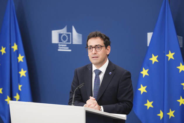 Stephane Sejourne During Critical Raw Materials Announcement - Brussels Stephane Sejourne, vice-president of the European Commission responsible for prosperity and industrial strategy, speaks to media at the Berlaymont building, headquarters of the European Commission in Brussels, Belgium on October 9, 2026. The European Commission approves 46 new strategic projects focused on extraction, processing and recycling of critical raw materials across the EU to meet 2030 targets set by the Critical Raw Materials Act, aiming to reduce dependence on single suppliers and strengthen value chains in batteries, defense, aerospace and permanent magnets sectors. The decision follows RESourceEU mobilizing over 2 billion euros in financial support and comp Copyright: xANDBZ ABACAx