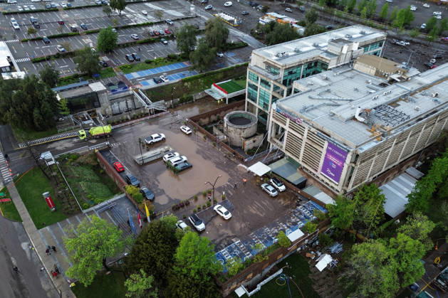 Santiago, October 9, 2026: Consequences of a mudslide that affected the area from San Carlos de Apoquindo to Los Dominicos in the Las Condes district, causing widespread damage and sweeping away vehicles and people. Diego Martin Aton, Chile, Aton 1198074 jpeg  Copyright: DIEGOxMARTIN ATONxCHILE