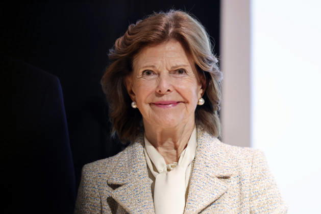 Queen Silvia of Sweden during her visit to the Luisen Gymnasium in Düsseldorf. The Queen attended the Luisen Gymnasium in Düsseldorf during her school years; today, it is located in a new building at a different site. Düsseldorf, October 9, 2026, North Rhine-Westphalia, Germany Copyright: xChristophxHardtx