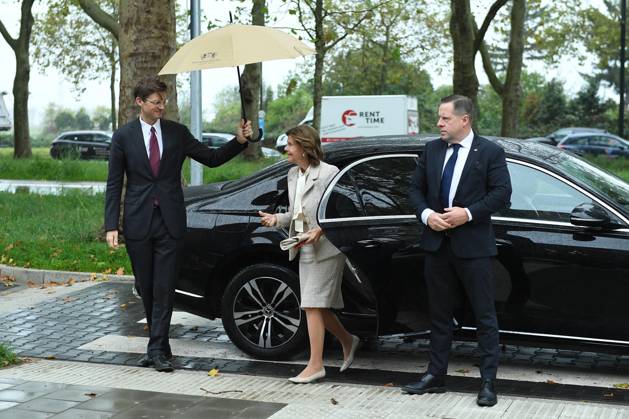 Ceremonial dedication of the new Luisen Gymnasium school building on October 9, 2026, in Düsseldorf: Her Majesty Queen Silvia of Sweden xRx