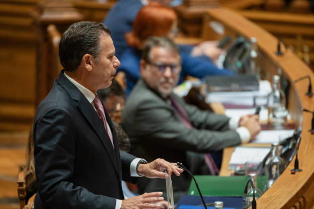 October 9, 2026, Lisbon, Lisbon, Portugal: Portuguese Prime Minister LUIS MONTENEGRO speaks at the government bench during a parliamentary session at the Assembleia da Republica in Lisbon, Portugal, on October 9, 2026. The sitting includes the fortnightly debate with the prime minister, followed by a preparatory debate for the European Council. Lisbon Portugal - ZUMAr238 20261009_zip_r238_041 Copyright: xRicardoxRochax