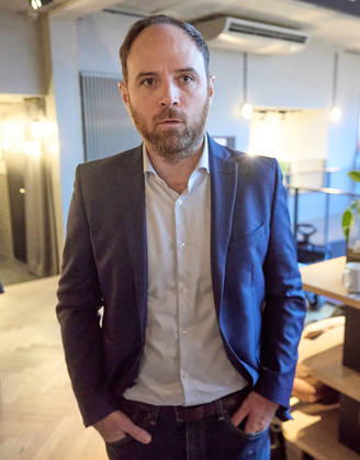 - Wien 09.10.2026 - Nach den gestrigen Entscheidungen um die interimistische Parteiführung der Bundes-SPÖ gab es heute im Hotel Gilbert eine Pressekonferenz der neuen geschäftführenden Dopplspitze der SPÖ die bis Anfang 2027 die Geschäfte leiten wird bis ein neuer SPÖ Bundesparteivorstand gewählt wird. PHOTO: SPÖ-Bundesgeschäftsführer Klaus Seltenheim. Vienna (AUSTRIA) - Following yesterday’s decisions regarding the interim leadership of the federal SPÖ, a press conference was held today at the Hotel Gilbert by the SPÖ’s new co-leadership team, which will manage the party’s affairs until early 2027, when a new federal executive committee of the SPÖ is elected. SPÖ,SPO,SPOE, Parteichefs, Spitze, Parteivorsitz, Parteiführung, Vorsitz, S