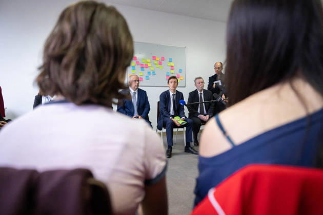 Edouard Geffray Visit an High School Lycee - Cachan French Education Minister Edouard Geffray, flanked by Headteacher Antoine Milovanovic and Head of the Creteil Education Authority Jean-François Chanet speaks to students during a visit to the high school Lycee Polyvalent de Cachan, in Cachan, on the outskirts of Paris, France on October 9, 2026, on the sidelines of a nationwide protest movement of students over learning conditions. Photo by Alexis Jumeau ABACAPRESS.COM Cachan France Copyright: xJumeauxAlexis ABACAx