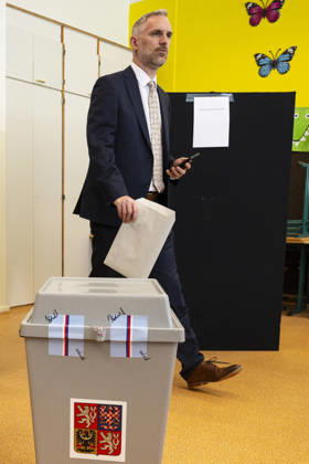 The two-day elections to municipal assemblies started in the Czech Republic together with the first round of the elections to one-third of the Senate, on October 9, 2026. On the photo comes to vote Zdenek Hrib, chairman of the Czech Pirate Party (Pirates), in Prague, Czech Republic. (CTKxPhoto MichalxKamaryt) CTKPhotoP2026100904962  CTKPhotoP2026100904962