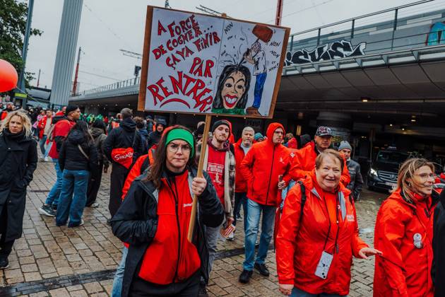 People take the streets for a national manifestation against the Federal Government s budgetary measures, under the Keep your hands out of our pockets! (Blijf uit onze zakken! - Pas dans nos poches) moniker, organised by the trade unions on Friday 9 October 2026 in Brussels. EMILExWINDAL 189249712