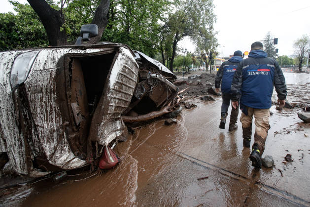 Santiago, October 9, 2026: Consequences of a mudslide that affected the area from San Carlos de Apoquindo to Los Dominicos in the municipality of Las Condes, causing widespread damage and sweeping away vehicles and people. Diego Martin Aton, Chile, Aton 1198099 jpeg  Copyright: DIEGOxMARTIN ATONxCHILE