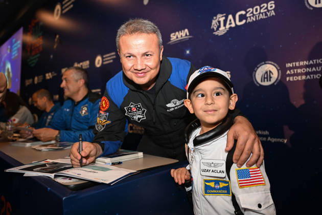 Astronauts meet visitors at autograph session during International Astronautical Congress ANTALYA, TURKIYE - OCTOBER 09: Astronauts from various countries meet visitors during an autograph session on Public Day of the 77th International Astronautical Congress (IAC 2026) at the NEST Congress Center in Antalya, Turkiye, on October 09, 2026. Organized by the International Astronautical Federation (IAF) under the coordination of the Ministry of Industry and Technology and hosted by the Turkish Space Agency (TUA) and SAHA Istanbul, the congress opens its doors to the public on its final day. Muhammed Abdullah Kurtar Anadolu Antalya Turkey. Editorial use only. Please get in touch for any other usage. Copyright: x2026xAnadoluxMuhammedxAbdullahxKurtarx