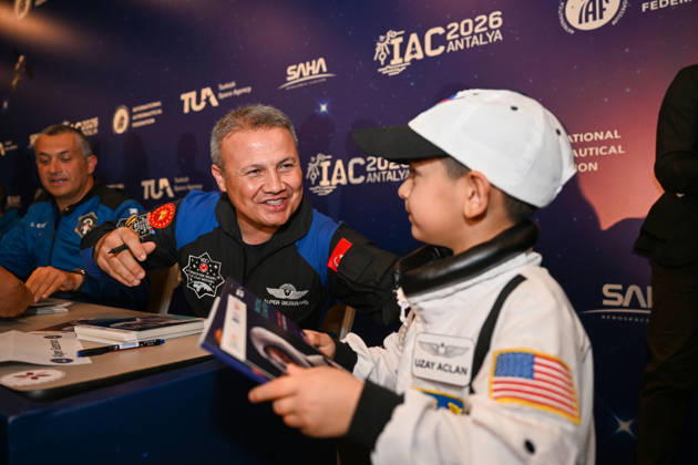 Astronauts meet visitors at autograph session during International Astronautical Congress ANTALYA, TURKIYE - OCTOBER 09: Astronauts from various countries meet visitors during an autograph session on Public Day of the 77th International Astronautical Congress (IAC 2026) at the NEST Congress Center in Antalya, Turkiye, on October 09, 2026. Organized by the International Astronautical Federation (IAF) under the coordination of the Ministry of Industry and Technology and hosted by the Turkish Space Agency (TUA) and SAHA Istanbul, the congress opens its doors to the public on its final day. Muhammed Abdullah Kurtar Anadolu Antalya Turkey. Editorial use only. Please get in touch for any other usage. Copyright: x2026xAnadoluxMuhammedxAbdullahxKurtarx
