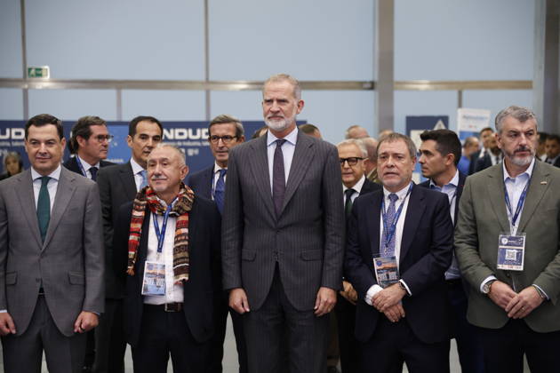 Entertainment Bilder des Tages King Felipe VI Closes the Indudef 2026 Defense Industry Congress in Córdoba His Majesty King Felipe VI (c), alongside the president of the Regional Government of Andalusia, Juanma Moreno (1i); the secretary general of UGT, Pepe Álvarez (2i); the secretary general of UGT A, Óskar Martín 1d, and the Secretary General of UGT FICA, Mariano Hoya 2d, during the closing ceremony of the Indudef 2026 Defense Industry Congress on October 9, 2026, in Córdoba, Andalusia, Spain. Over the course of three days, Indudef brought together companies in the defense, technology, and innovation sectors, in addition to panel discussions, professional meetings, and spaces designed to foster collaboration and networking. October 9, 2026, Córdoba, Andalusia, Spain. Copyright: xMaderoxCuberox 7831746