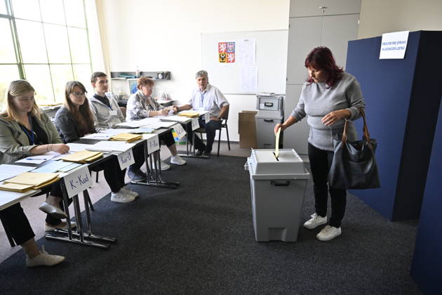 The two-day elections to municipal assemblies started in the Czech Republic together with the first round of the elections to one-third of the Senate, on October 9, 2026. On the photo polling place in Zlin. (CTKxPhoto DaliborxGluck) CTKPhotoP2026100904870  CTKPhotoP2026100904870