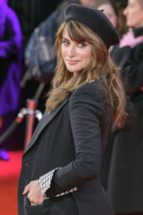 Entertainment Bilder des Tages La Bola Negra Film Premiere Penelope Cruz attends the La Bola Negra BFI London Film Festival premiere, at The Royal Festival Hall, BFI Southbank, London. 8th October 2026. Copyright: xAndrewxSimsx NINTCHDBPICT001114441859