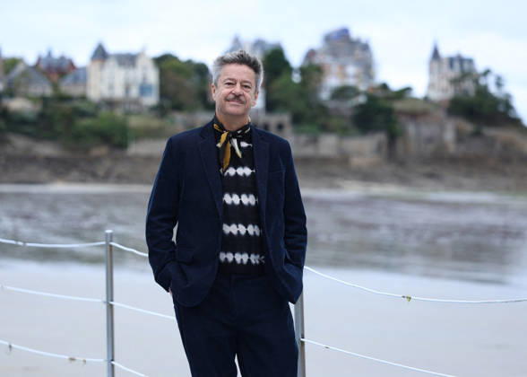 Thibault de Montalembert by the seawater pool on L Ecluse Beach during the 37th Dinard British and Irish Film Festival, France, on October 9, 2026. Denis Guignebourg, Bestimage. 37th Dinard British Irish Film Festival on October 9, 2026, in Dinard, France. Dinard, France Copyright: xDenisxGuignebourgx xBestimagexDenisxGuignebourgx xBestimagex