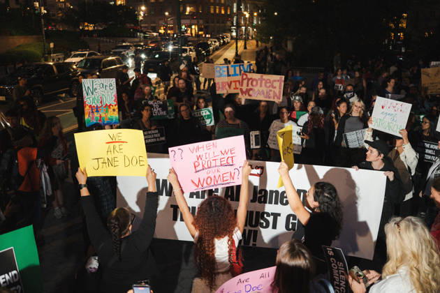 October 8, 2026, New York, New York, United States: Women gather around a banner with signs demanding protection for women. New York United States - ZUMAf193 20261008_znp_f193_014 Copyright: xDerekxFrenchx