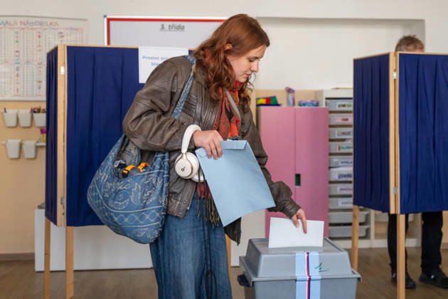 The two-day elections to municipal assemblies started in the Czech Republic together with the first round of the elections to one-third of the Senate, on October 9, 2026. On the photo is a polling station in Prague, Czech Republic. (CTKxPhoto OndrejxDeml) CTKPhotoP2026100906394  CTKPhotoP2026100906394