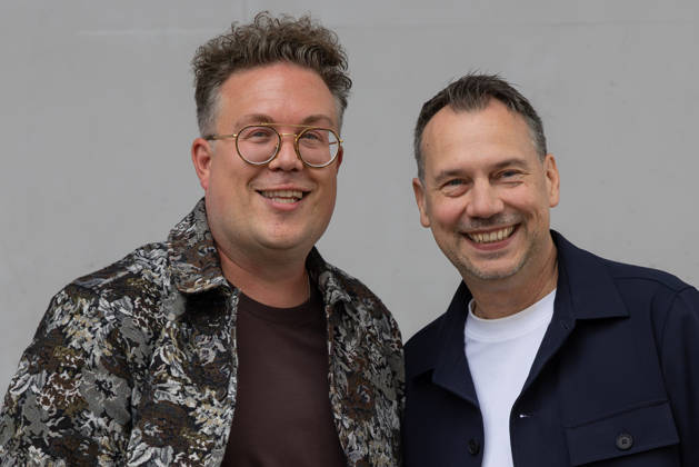 Frankfurt Book Fair 2026: Thomas Sachsenmaier (left) receives the Julius Campe Prize, awarded by HOFFMANN UND CAMPE Verlag; on the right, Sebastian Fitzek delivers the laudatory speech; Frankfurt am Main, Hesse, Germany; Exhibition Center