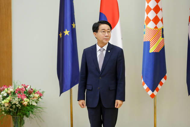 Croatian President Milanovic hosts South Korean parliament speaker Croatian President Zoran Milanovic hosted Cho Jeong-sik, Speaker of the National Assembly of the Republic of Korea, in Zagreb, Croatia on October 9, 2026. MatijaxHabljak PIXSELL