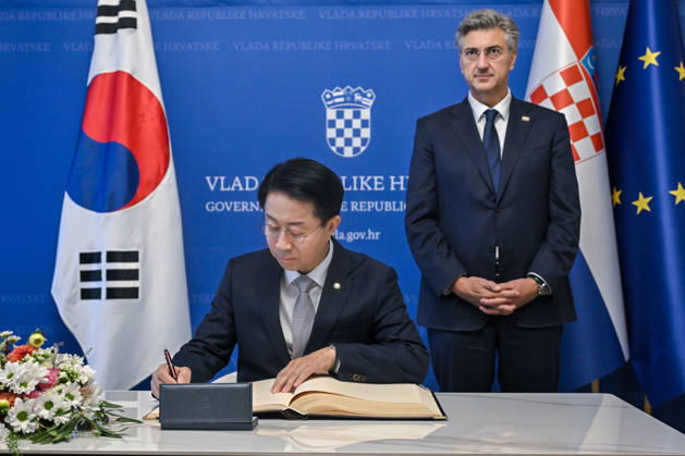 Croatian PM Plenkovic meets South Korean parliament speaker Croatian Prime Minister Andrej Plenkovic met with Cho Jeong-sik, Speaker of the National Assembly of the Republic of Korea, at the Banski dvori government headquarters in Zagreb, Croatia on October 9, 2026. NevaxZganec PIXSELL