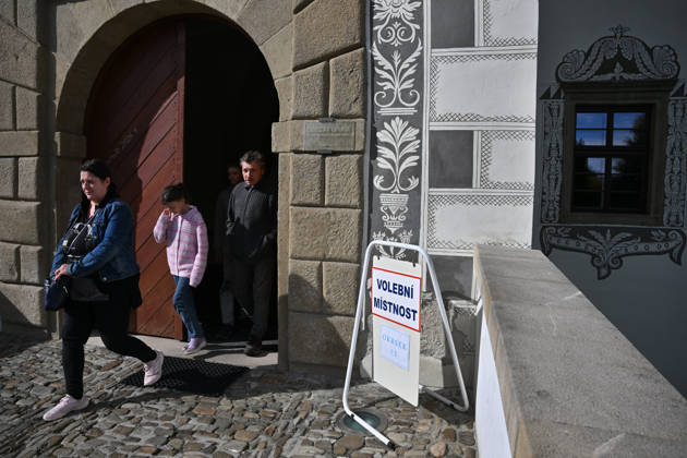 The two-day elections to municipal assemblies started in the Czech Republic together with the first round of the elections to one-third of the Senate, on October 9, 2026. On the photo polling place for municipal elections in Stara Ves nad Ondrejnici. (CTKxPhoto JaroslavxOzana) CTKPhotoP2026100906367  CTKPhotoP2026100906367