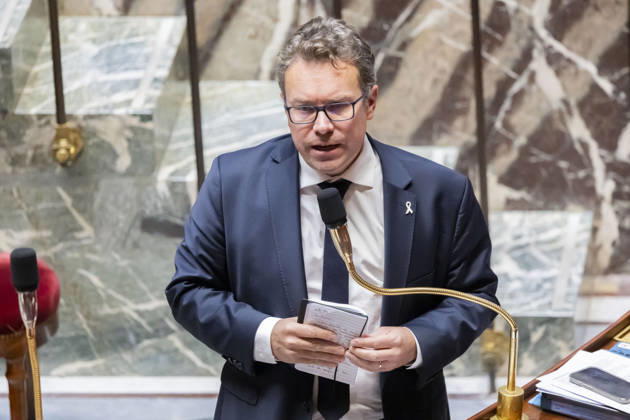 Paris, France le 9 Octobre, 2026 - Examen en seance a l assemblee nationale de la proposition de loi apportant une reponse integrale au phenomene des violences sexuelles et sexistes contre les femmes et les enfants - Guillaume Gouffier Valente POLITIQUE, ASSEMBLEE NATIONALE, EXAMEN DE LOI, LEGISLATIF, LOI INTEGRALE, VIOLENCES SEXUELLES Copyright: xVincentxIsorex