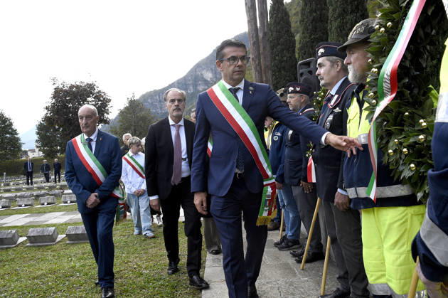 IPA89467080 - Longarone, October 9, 2026. The 63rd anniversary of the Vajont disaster was commemorated at the Fortogna Cemetery. Longarone Mayor Roberto Padrin Copyright: xGianxPaoloxPeronax xx IPA89467080