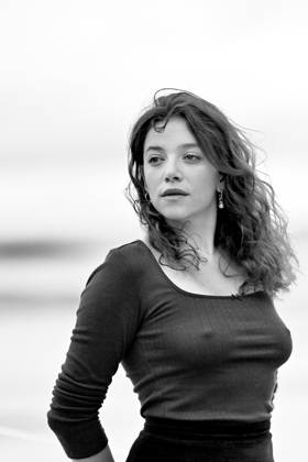 37th Dinard British Irish Film Festival Day 3 FC Jury members Zoe Adjani attends the Jury Photocall during the 37th Dinard British Irish Film Festival on October 9, 2026 in Dinard, France.Photo by Franck Castel ABACAPRESS.COM Dinard  Copyright: xCastelxFranck ABACAx