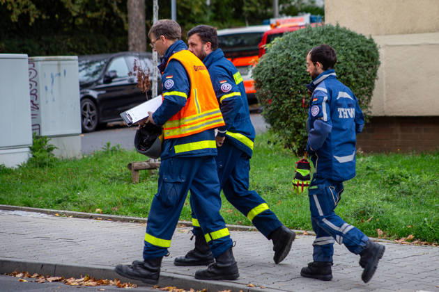 School Aid in Flames: The warehouse of the Frankfurt for Ukraine initiative burns overnight in Frankfurt’s Dornbusch neighborhood—over 100 emergency responders battle the blaze; Criminal Investigation Department investigates 7aIMG 0576529 School Aid in Flames: The warehouse of the Frankfurt for Ukraine initiativ Copyright: 7aktuell.dex xVincentxB. 0576529 20261009_7a_SCHULEBRENNTFFM_576529