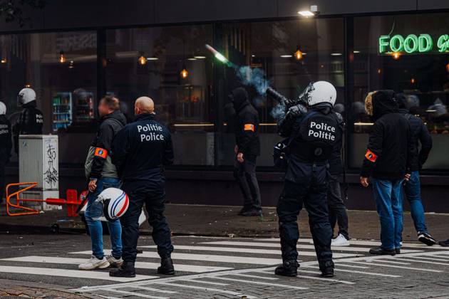 Police officers pictured during a national manifestation against the Federal Government s budgetary measures, under the Keep your hands out of our pockets! (Blijf uit onze zakken! - Pas dans nos poches) moniker, organised by the trade unions on Friday 9 October 2026 in Brussels. EMILExWINDAL 189265669