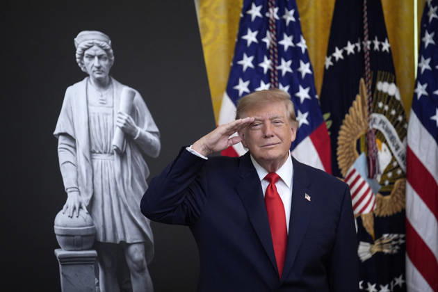 Donald Trump on Columbus Day celebration - Washington US President Donald Trump hosts a Columbus Day celebration in the East Room in Washington on October 9, 2026. Photo by Yuri Gripas ABACAPRESS.COM Washington DC United States  Copyright: xGripasxYuri ABACAx