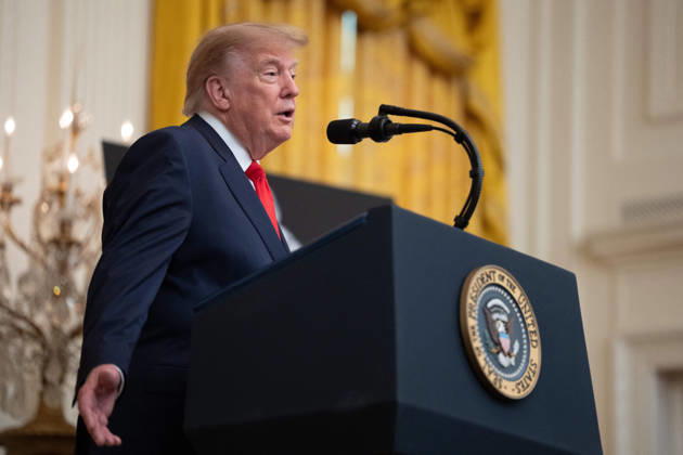 US President Donald Trump Gives Remarks - Washington DC US President Donald Trump gives remarks during an event in the East Room of the White House in Washington, DC, US, on Friday, Oct. 9, 2026. Trump is hosting a Columbus Day celebration. Photo by Aaron Schwartz Pool ABACAPRESS.COM Washington District of Columbia Copyright: xPool ABACAx