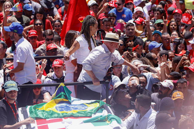 BRASiLIA, DF - 09.10.2026: ATO DE LULA EM BRASiLIA - President Lula resumes campaign events after the first round of elections, in CeilÃ¢ndia (DF). x3027382x  JoaoxPedroxCarvalho