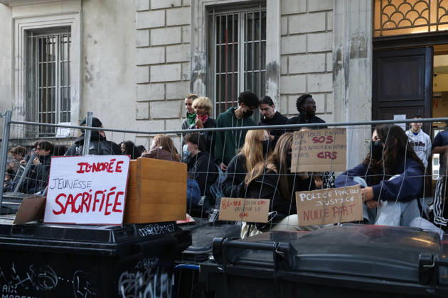 High school blockades by students here at Thiers High School in Marseille. - 09 11 2026 - France Bouches-du-Rhone Marseille - SylvainxRostaingx xLexPictorium LePictorium_0342761