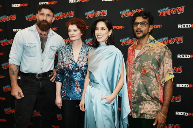October 9, 2026, New York, New York, USA: The cast of CBS Studios hit show Ghosts from left: DEVAN CHANLDER LONG, REBECCA WISOCKY, SHEILA CARRASO and UTKARSH AMBUDKAR stand for a photo at the 2026 New York Comic Con at the Javits Center on October 9, 2026 in New York. New York USA - ZUMAb148 20261009_zap_b148_008 Copyright: xBryanxSmithx
