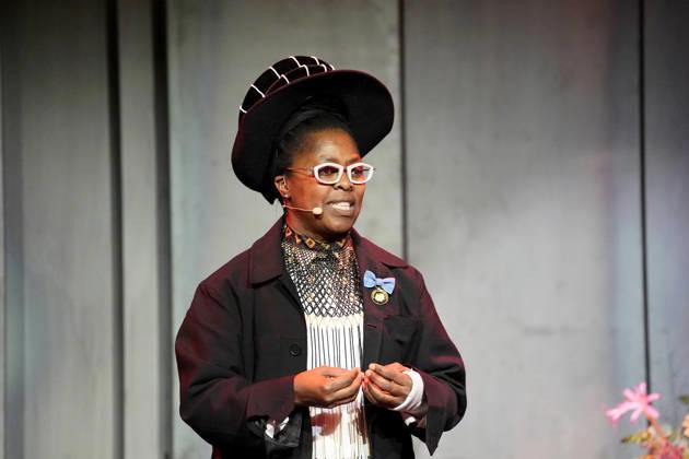 Zanele Muholi of South Africa receives the Hasselblad Prize, an international photography award, at a ceremony at World of Volvo in Gothenburg, Sweden, on October 9, 2026. GOTHENBURG, SWEDEN x9200x Copyright: xBjörnxLarssonxRosvall TTx HASSELBLAD AWARD 2026 iapQxQOSeyg