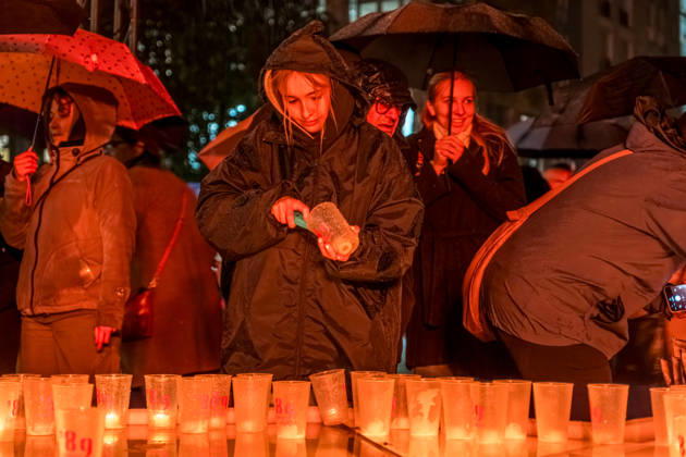 Since 2009, the Festival of Lights has been held in Leipzig on October 9 to commemorate the Monday demonstrations of 1989. Lights and art installations illuminate the city, and people walk through the city carrying candles. Festival of Lights 2026