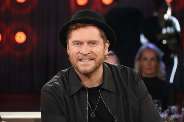 Johannes Oerding, musician, guest on the NDR Talk Show on October 9, 2026, on NDR Television’s Channel 3; photo op before the taping on October 2, 2026, at the Hamburg Lokstedt television studio