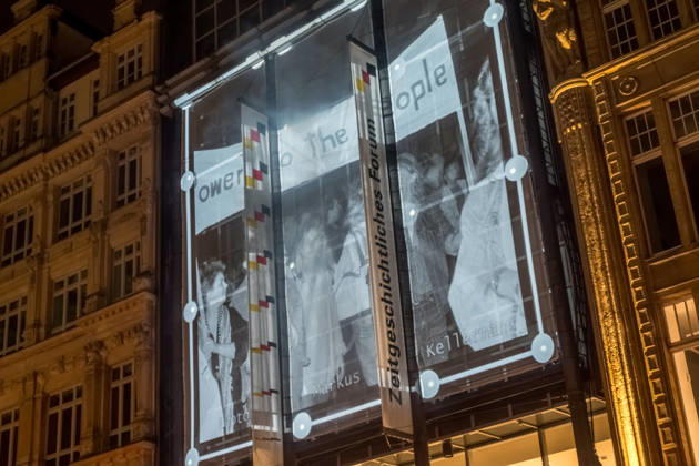 Since 2009, the Festival of Lights has been held in Leipzig on October 9 to commemorate the Monday demonstrations of 1989. Lights and art installations illuminate the city, and people walk through the city carrying candles. Festival of Lights 2026